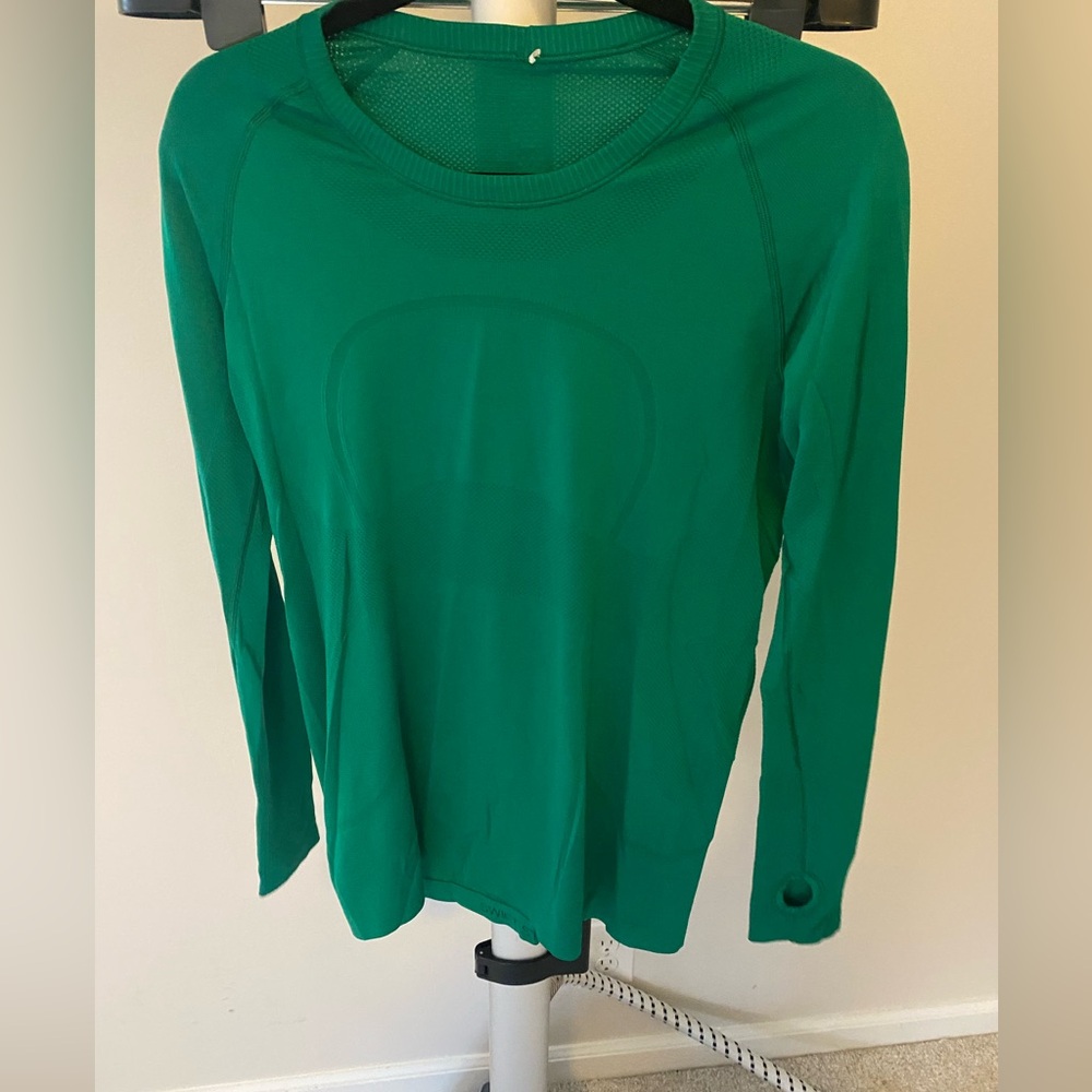 Lululemon Green Swiftly Tech Long Sleeve Athletic Top